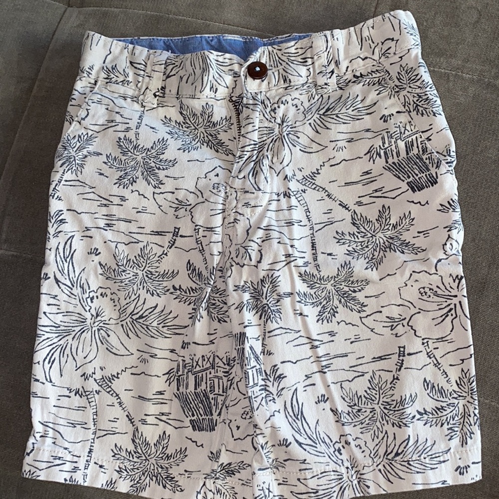 Short size 8